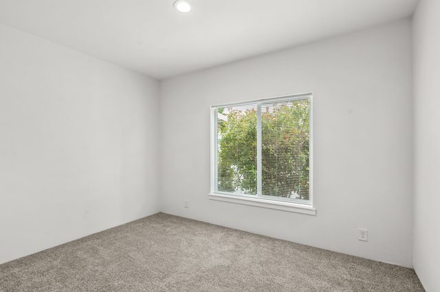 115 Orangewood Drive, Grants Pass, OR 97526