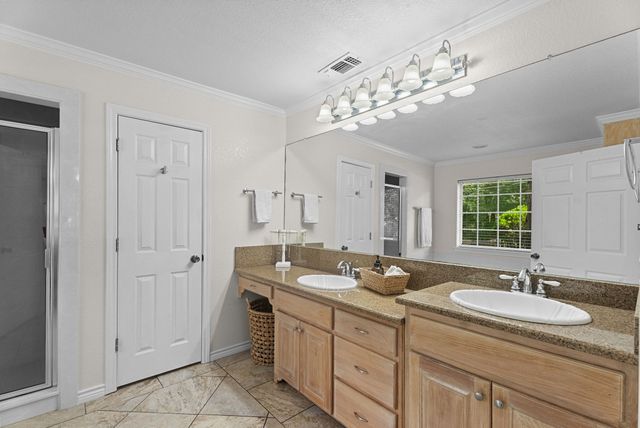 16691 S Lakeview Drive, Troup, TX 75789