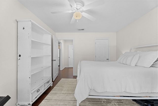 16691 S Lakeview Drive, Troup, TX 75789