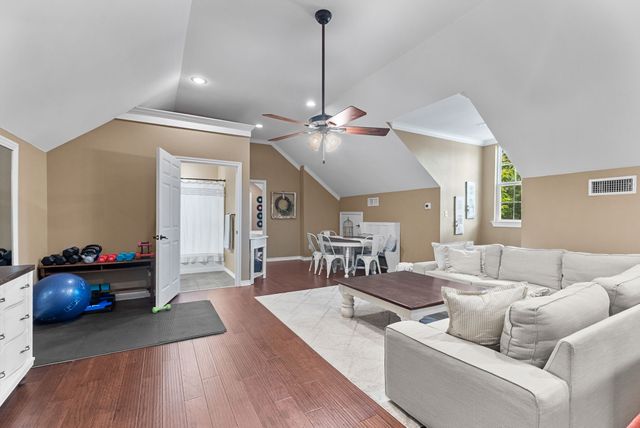 16691 S Lakeview Drive, Troup, TX 75789