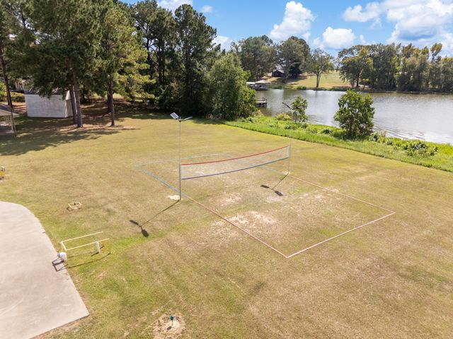 16691 S Lakeview Drive, Troup, TX 75789