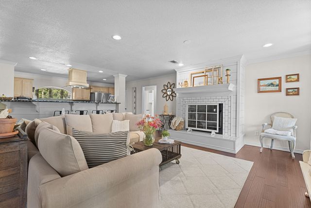 16691 S Lakeview Drive, Troup, TX 75789