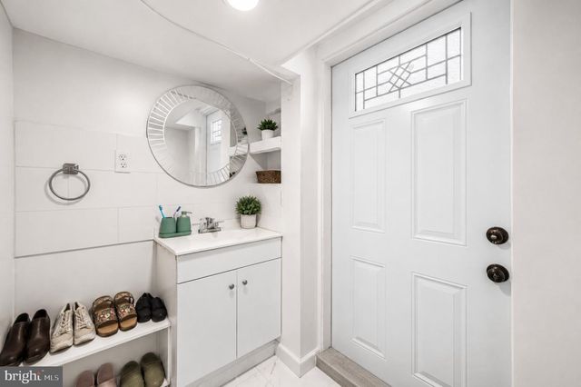 4438 LUDLOW ST, Philadelphia, PA 19104