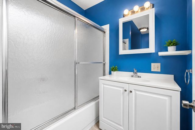 4438 LUDLOW ST, Philadelphia, PA 19104