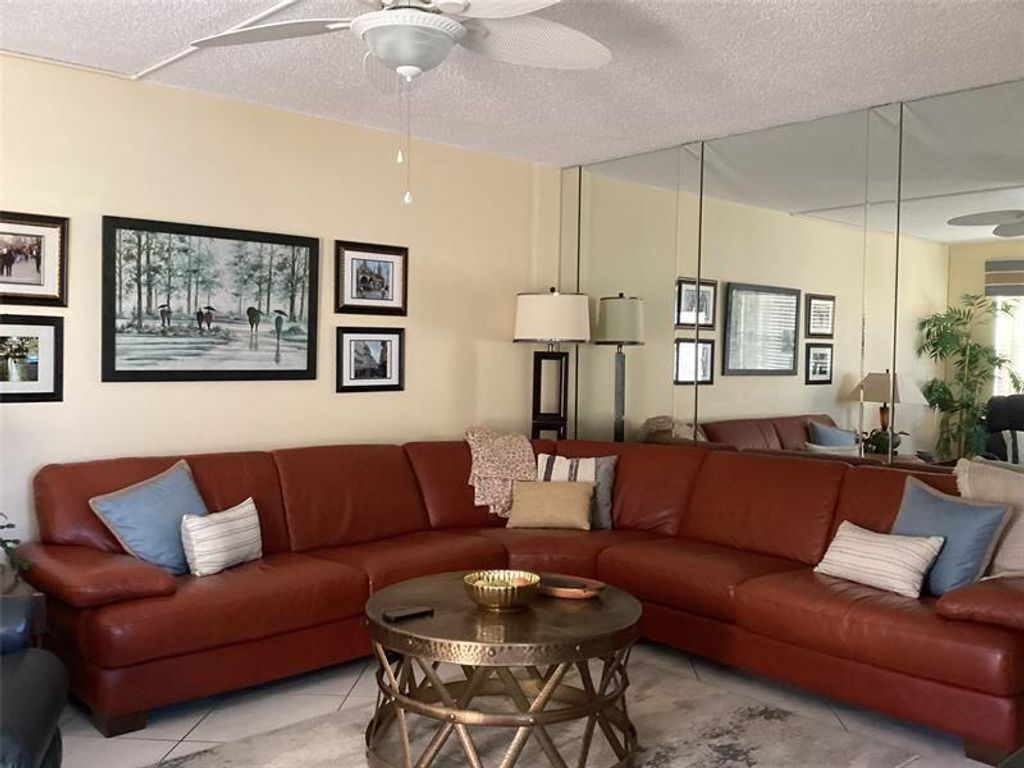 60 Brighton B, Boca Raton, FL 33434