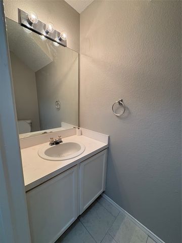 1817 Berkeley Drive, Glenn Heights, TX 75154