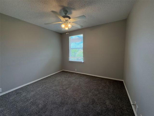 1817 Berkeley Drive, Glenn Heights, TX 75154