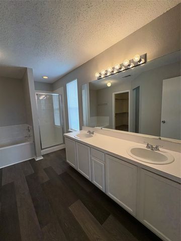 1817 Berkeley Drive, Glenn Heights, TX 75154