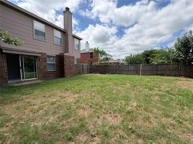 1817 Berkeley Drive, Glenn Heights, TX 75154