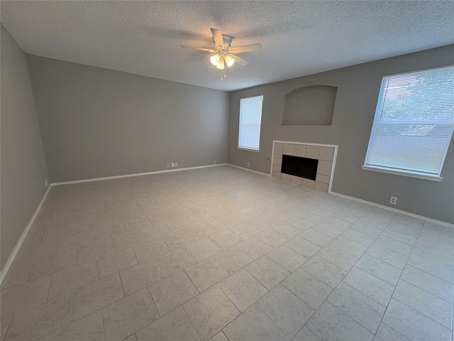 1817 Berkeley Drive, Glenn Heights, TX 75154