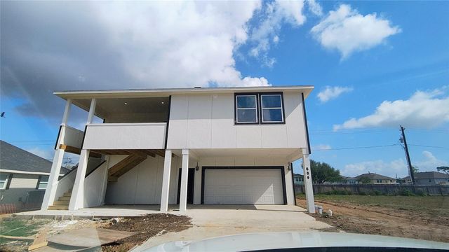 604 Fairfield Street E, Shoreacres, TX 77571