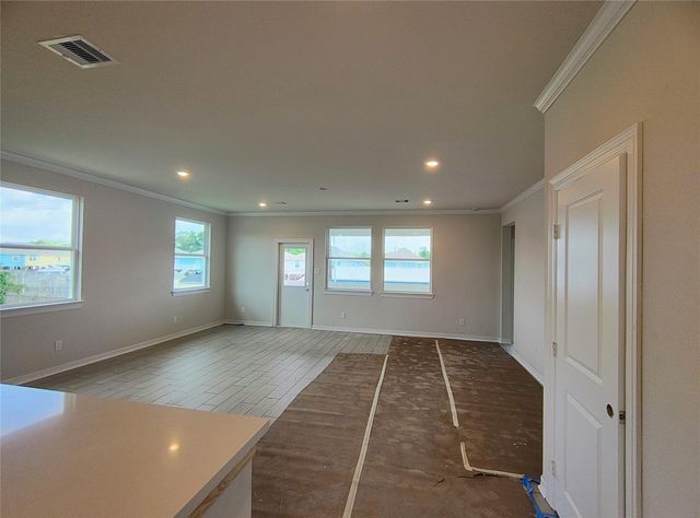 604 Fairfield Street E, Shoreacres, TX 77571