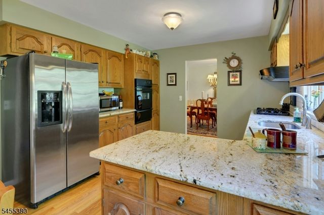 8 High Ridge Rd, Parsippany-troy Hills Twp., NJ 07869