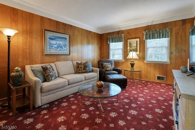 8 High Ridge Rd, Parsippany-troy Hills Twp., NJ 07869