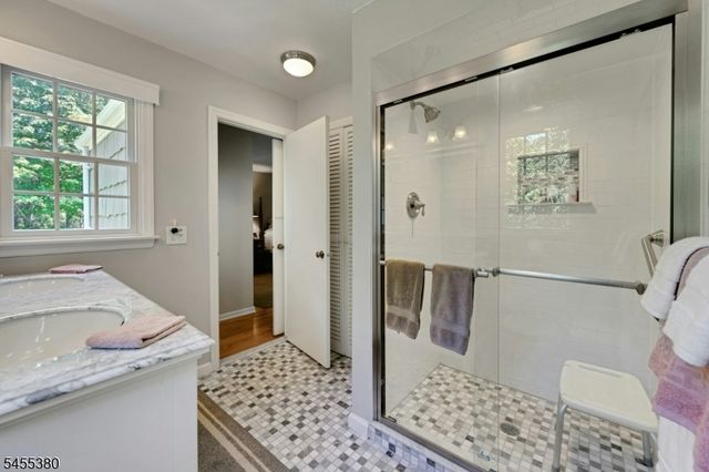 8 High Ridge Rd, Parsippany-troy Hills Twp., NJ 07869