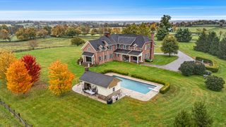613 Hutchison Road, Paris, KY 40361