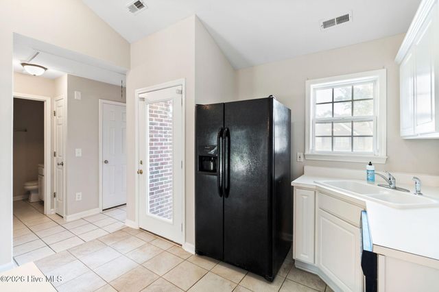 3011 Lauren Place Drive Apt 106, Wilmington, NC 28405