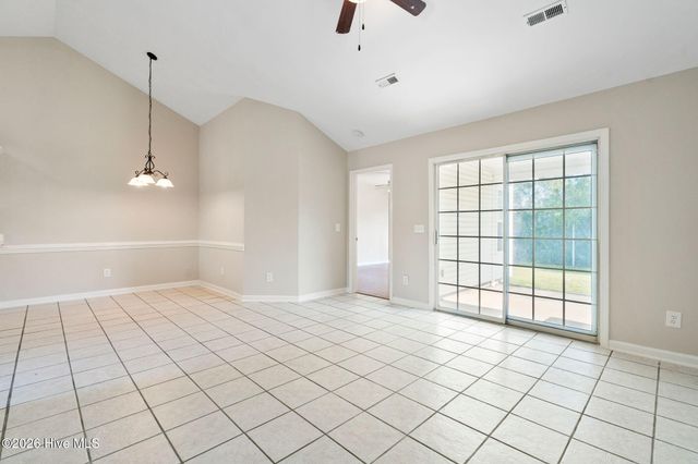 3011 Lauren Place Drive Apt 106, Wilmington, NC 28405