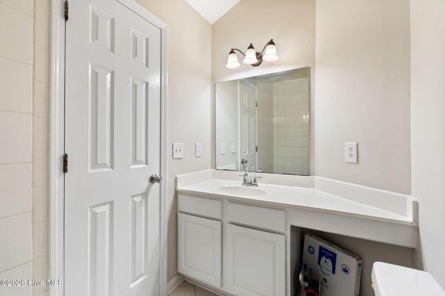 3011 Lauren Place Drive Apt 106, Wilmington, NC 28405