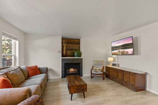 3110 NE Richmond Court, Bend, OR 97701