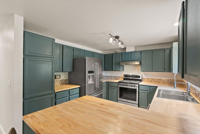 3110 NE Richmond Court, Bend, OR 97701