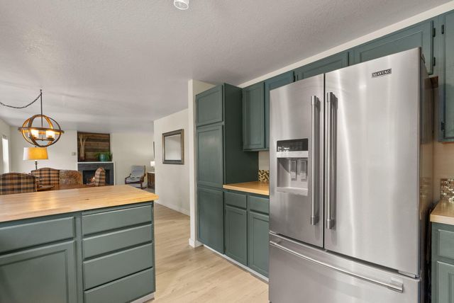 3110 NE Richmond Court, Bend, OR 97701