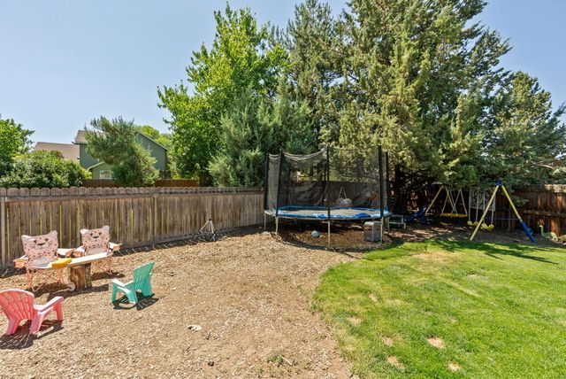 3110 NE Richmond Court, Bend, OR 97701