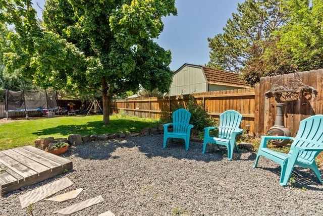 3110 NE Richmond Court, Bend, OR 97701