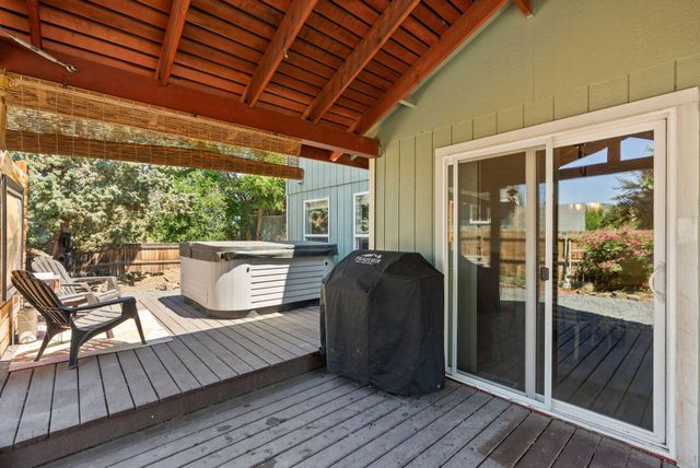 3110 NE Richmond Court, Bend, OR 97701
