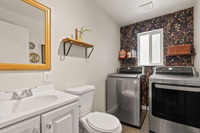 3110 NE Richmond Court, Bend, OR 97701