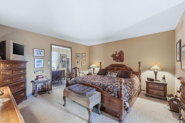 12912 Edgerton Road, New Haven, IN 46774