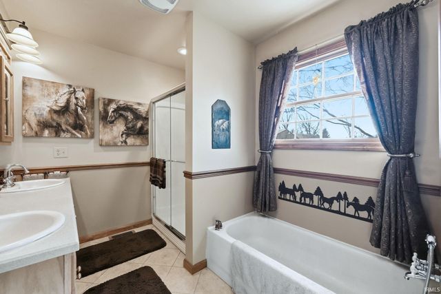 12912 Edgerton Road, New Haven, IN 46774