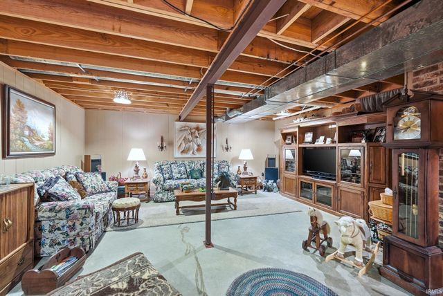 12912 Edgerton Road, New Haven, IN 46774