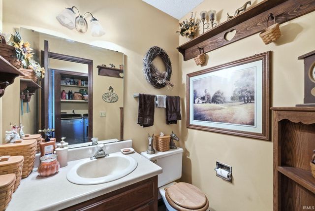 12912 Edgerton Road, New Haven, IN 46774