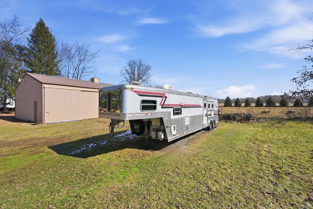 12912 Edgerton Road, New Haven, IN 46774