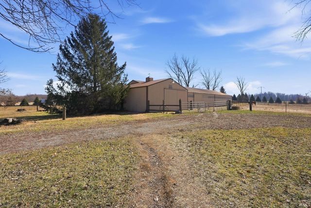 12912 Edgerton Road, New Haven, IN 46774