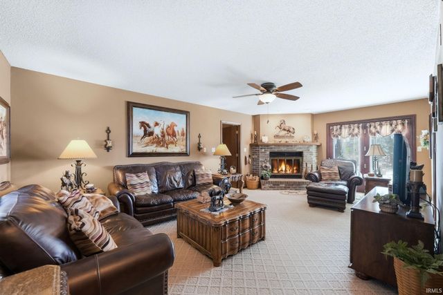 12912 Edgerton Road, New Haven, IN 46774