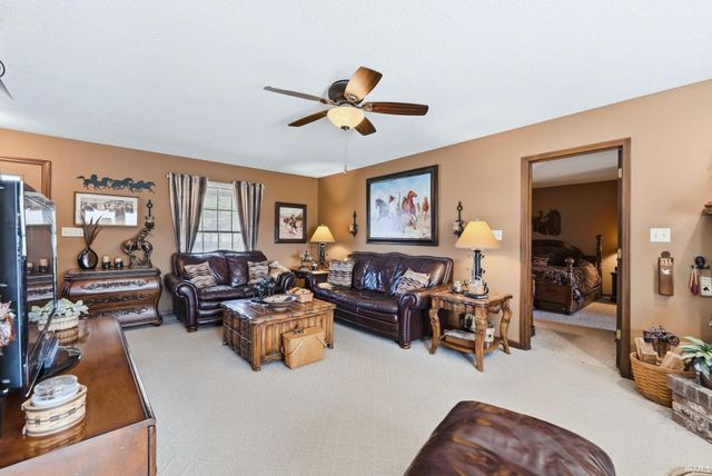 12912 Edgerton Road, New Haven, IN 46774