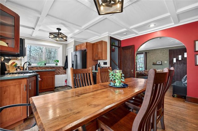 455 Argonne Dr, New Kensington, PA 15068