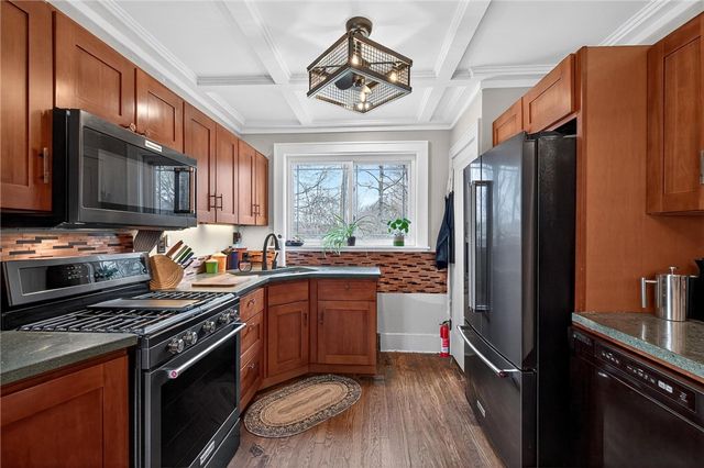 455 Argonne Dr, New Kensington, PA 15068