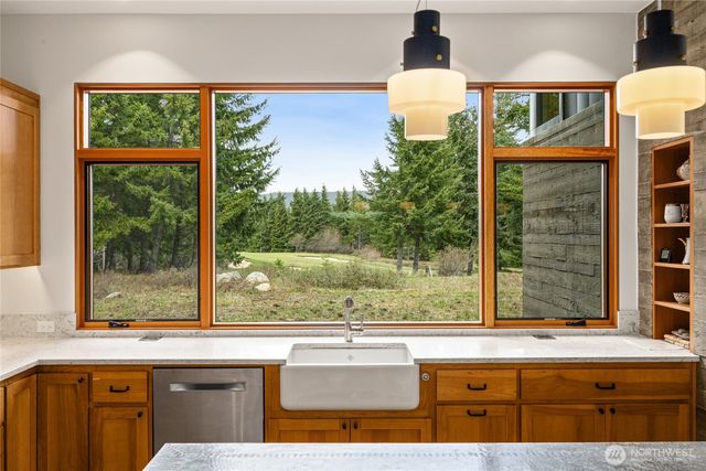 250 Leaden Queen Lane, Cle Elum, WA 98922