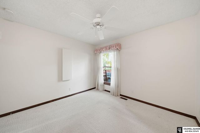 7106 Shamrock Road, Lincoln, NE 68506