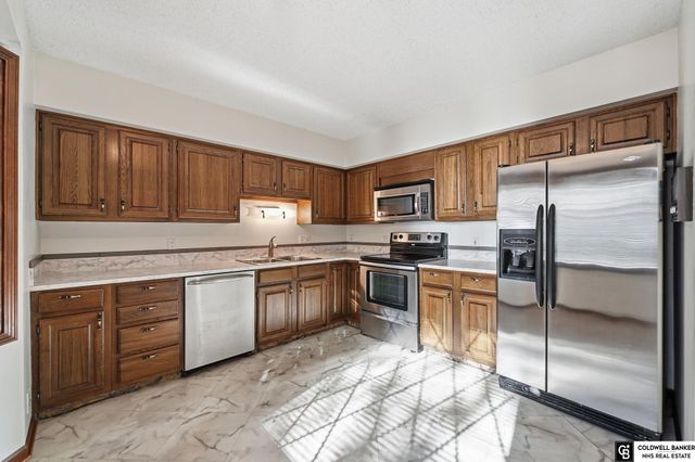 7106 Shamrock Road, Lincoln, NE 68506