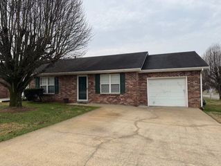1128 Horse Mountain Rd Apt H, Shelbyville, TN 37160
