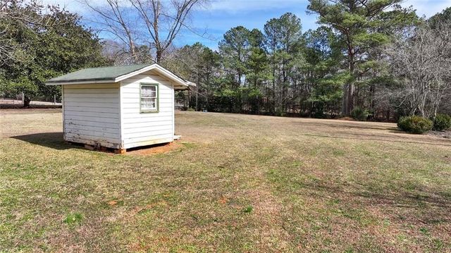 7275 Bishop Road, Fairburn, GA 30213