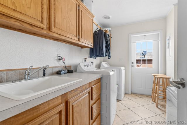 188 Westridge Road, Healdton, OK 73438