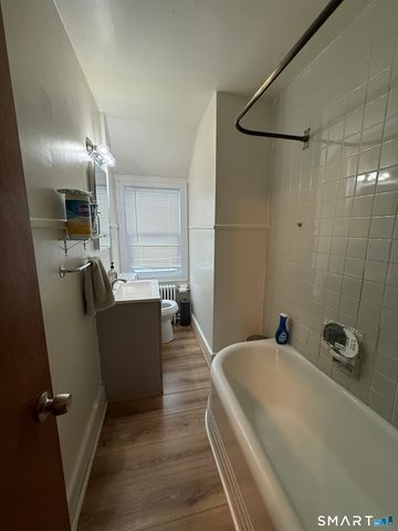 75 Taylor Avenue, Norwalk, CT 06854