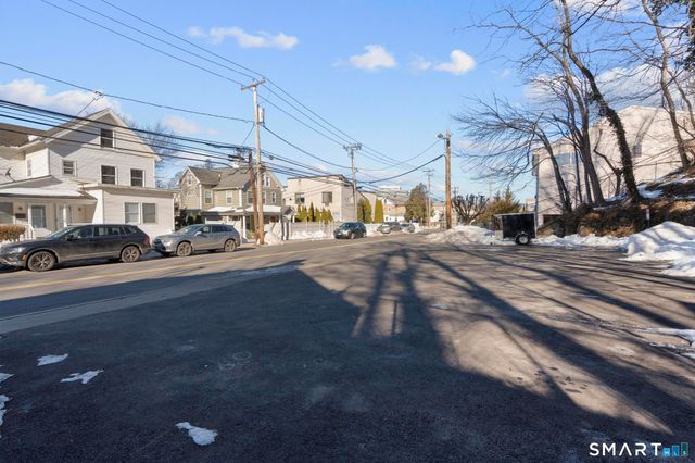 75 Taylor Avenue, Norwalk, CT 06854