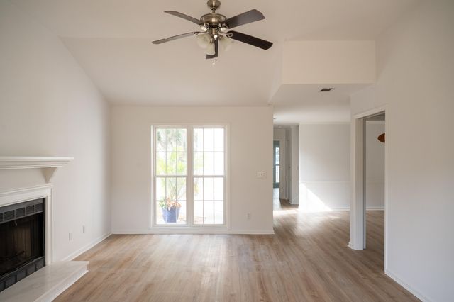 975 Harbor Oaks Drive, Charleston, SC 29412