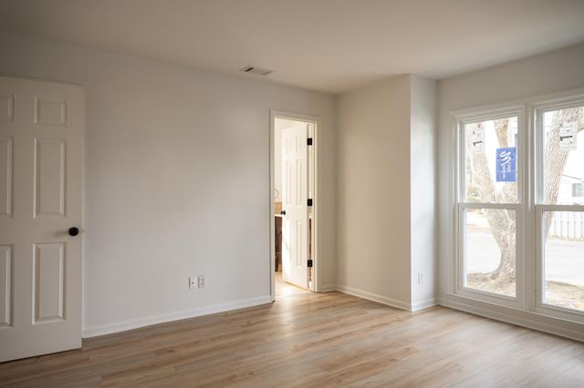 975 Harbor Oaks Drive, Charleston, SC 29412